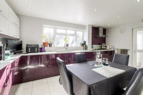 4 bedroom detached house for sale, Fienesgate, West Hunsbury, NN4 9XQ