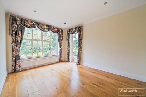 1 Pinecote Drive, Ascot, SL5 9PS