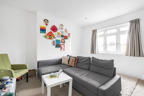 3 bedroom apartment for sale, Mackie Road, London, SW2