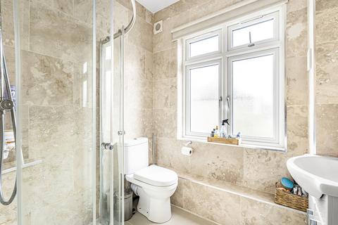 3 bedroom apartment for sale, Mackie Road, London, SW2