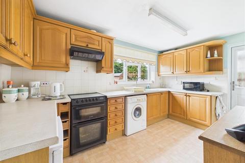 4 bedroom detached house for sale, Oak Avenue, Elloughton