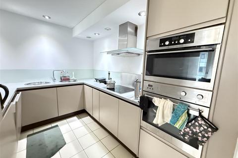 2 bedroom apartment for sale, Leftbank, Manchester