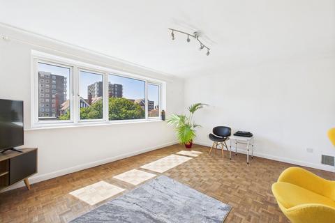2 bedroom flat for sale, Sheldon Court, Bath Road, Worthing, BN11
