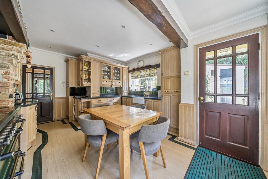 Kitchen/Dining