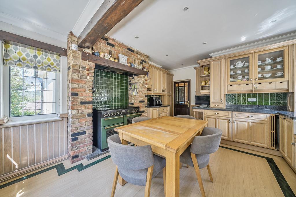 Kitchen/Dining