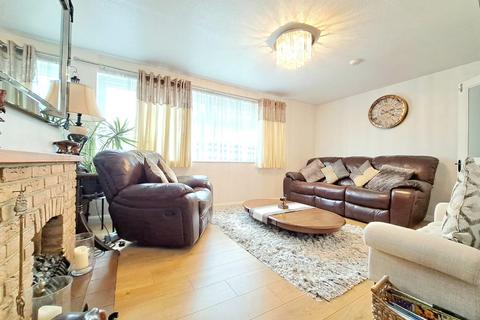 undefined, Scotts Avenue, Sunbury-on-Thames TW16