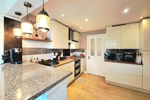 undefined, Scotts Avenue, Sunbury-on-Thames TW16