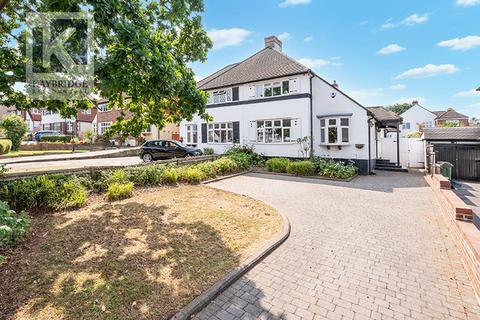3 bedroom semi-detached house for sale, Oaks Avenue, Worcester Park, KT4