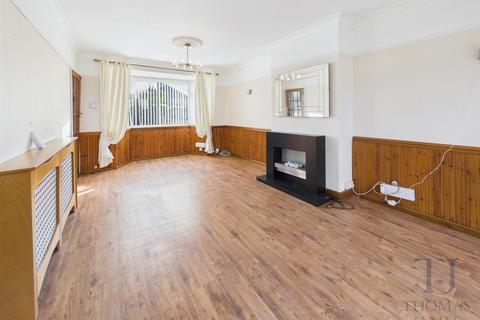 3 bedroom terraced house for sale, Fergus Close, Nottingham