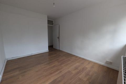 2 bedroom flat to rent, London , SE5