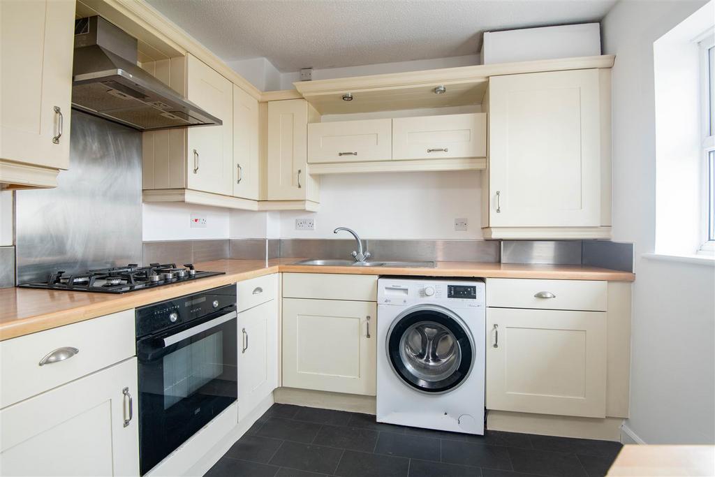 Kitchen / Lounge