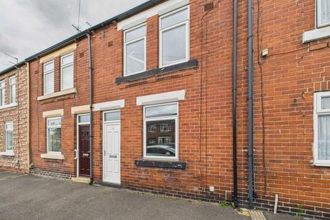 3 bedroom terraced house to rent, Princess Street, Castleford, WF10