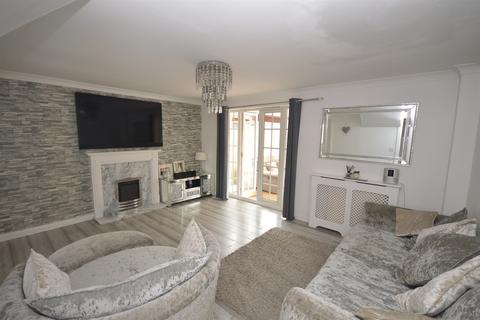 4 bedroom link detached house for sale, Rustic Close, Braintree, CM7