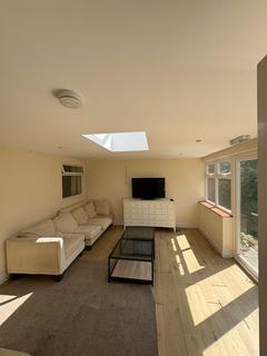6 bedroom house to rent, Earlham Green Lane, Norwich, Norfolk