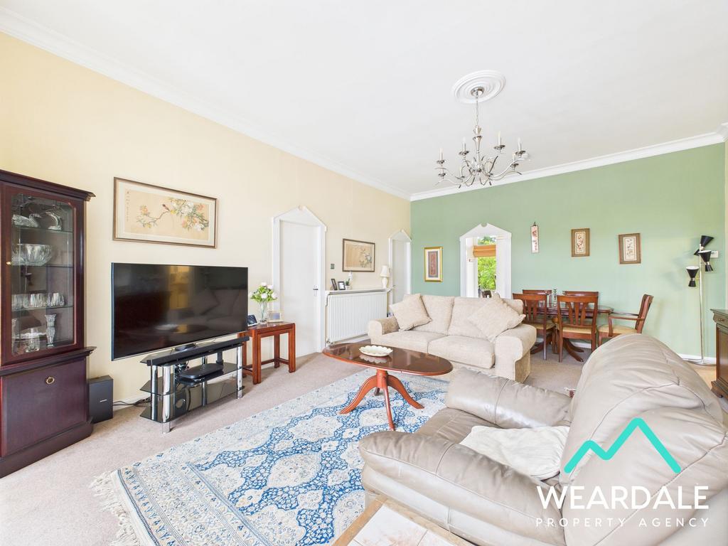 Living/ dining room