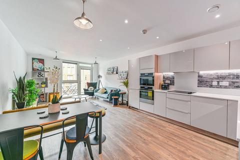 2 bedroom flat for sale, Cable Walk, Greenwich, London, SE10