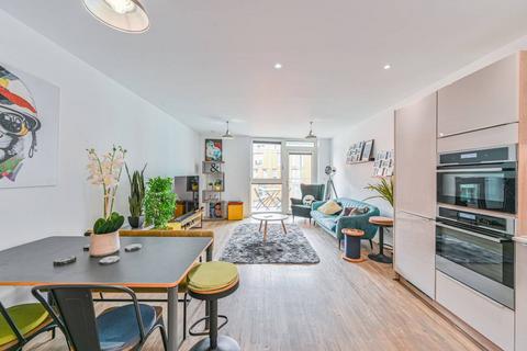 2 bedroom flat for sale, Cable Walk, Greenwich, London, SE10