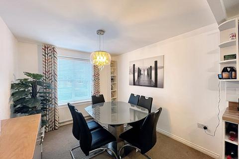 4 bedroom detached house for sale, Roseway Avenue, Cadishead, M44
