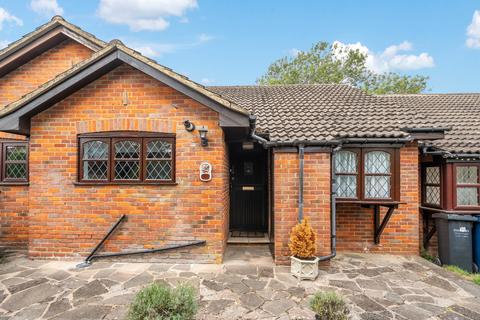 1 bedroom bungalow for sale, Meadow View, Chalfont St. Giles, Buckinghamshire
