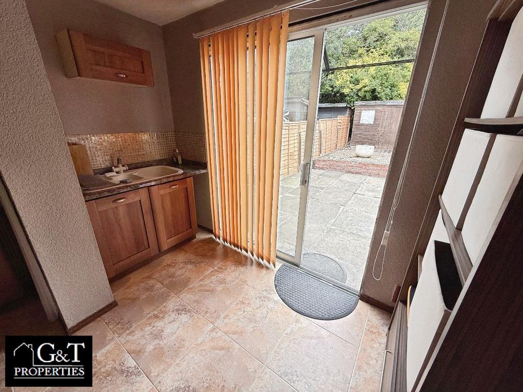 Kitchen/dining area