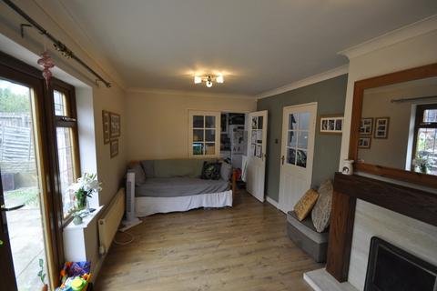 3 bedroom terraced house for sale, Standhills Road, Kingswinford, DY6