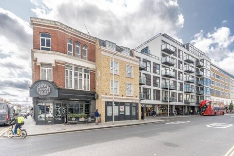 2 bedroom flat to rent, Fulham Road, Chelsea, London, SW10