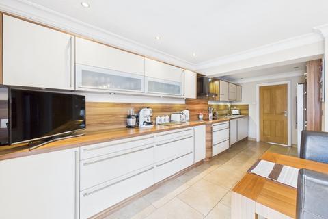 4 bedroom semi-detached house for sale, Selby Road, Ashford, Surrey, TW15