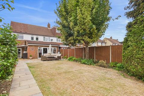 4 bedroom semi-detached house for sale, Selby Road, Ashford, Surrey, TW15