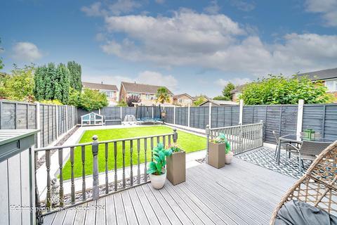2 Gillingham Close, Wednesbury, WS10 0UD