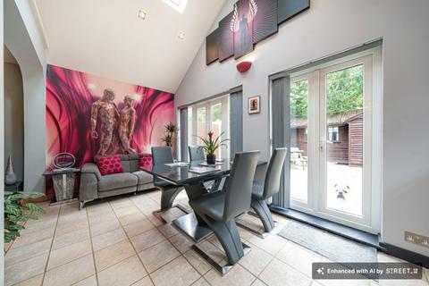 undefined, Sandown Way, Northolt, UB5