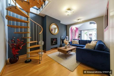 undefined, Sandown Way, Northolt, UB5