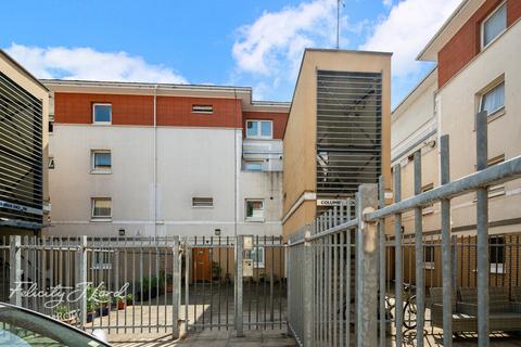 undefined, Hamlets Way, London