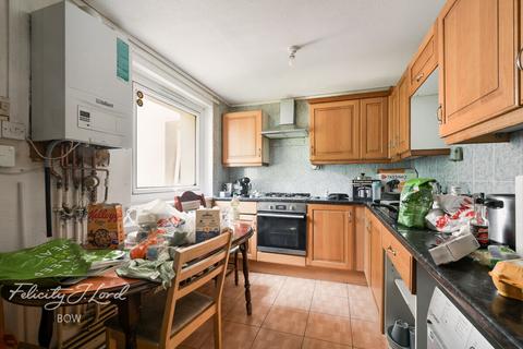 undefined, Hamlets Way, London