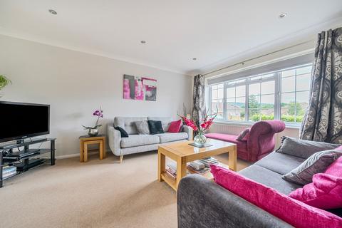 4 bedroom detached house for sale, Hormare Crescent, Storrington, RH20