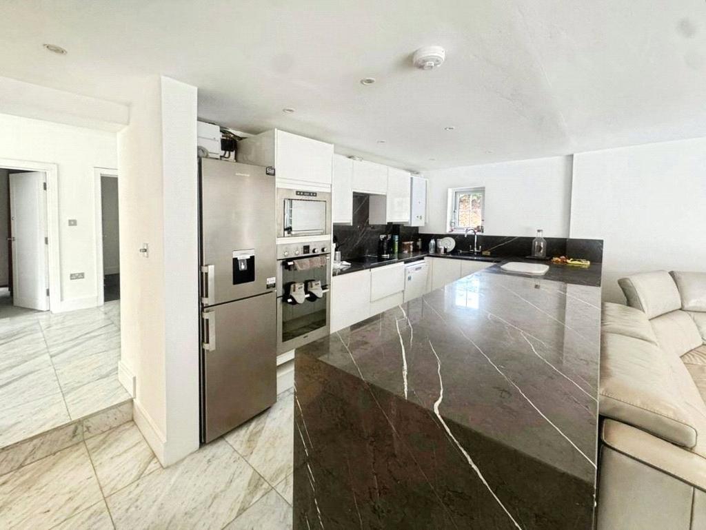 Reception/Kitchen