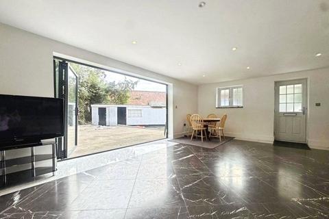undefined, Bagshot Road, West End, Woking, Surrey, GU24