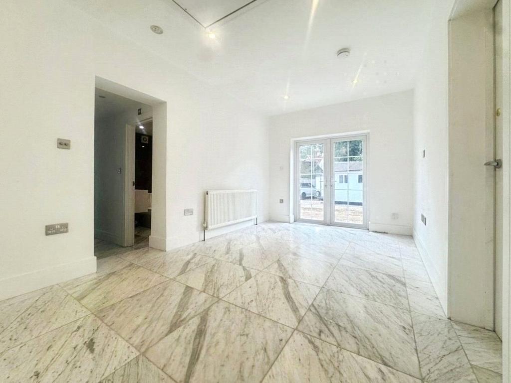 Reception/Kitchen