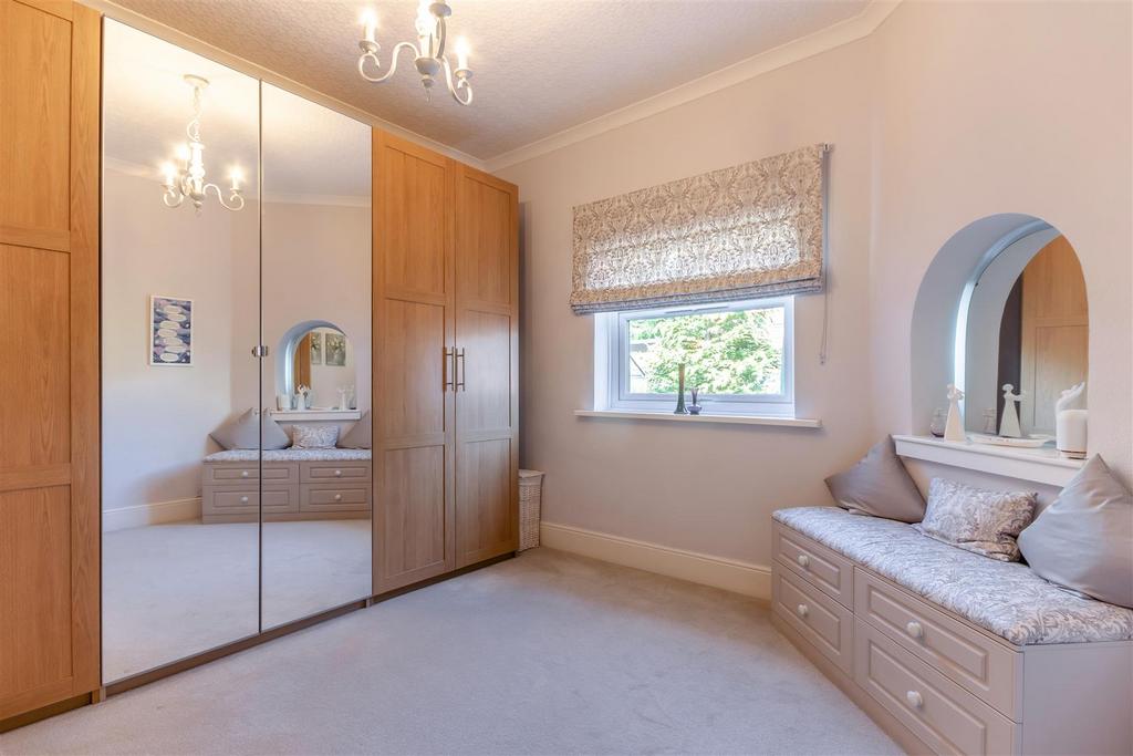 8660343-interior18.jpg