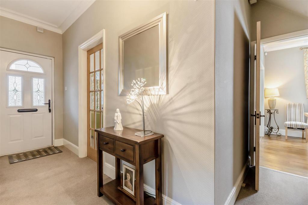 8660343-interior19.jpg