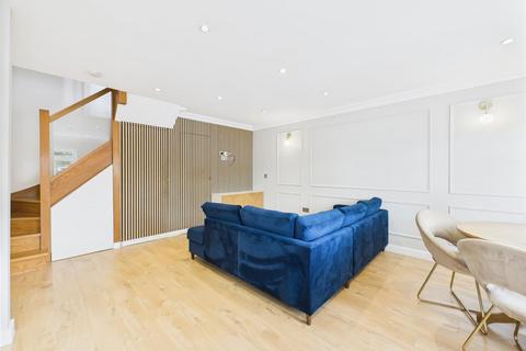 3 bedroom semi-detached house for sale, Manor Gardens, Ruislip HA4