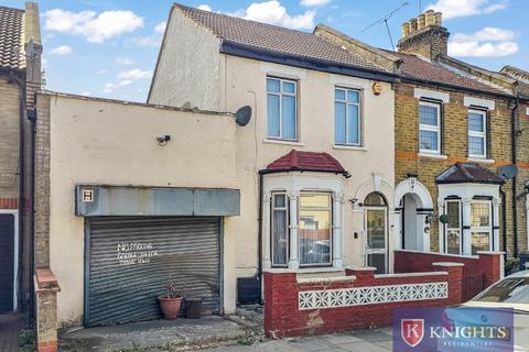 3 bedroom house for sale, Balham Road, London, N9