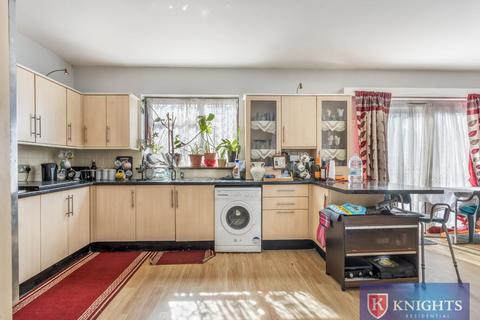 3 bedroom house for sale, Balham Road, London, N9