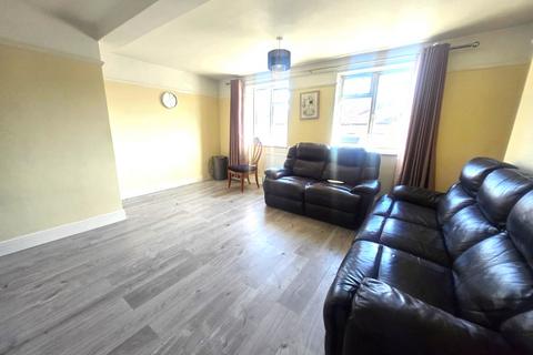 Violet Avenue, Uxbridge, Greater London, UB8