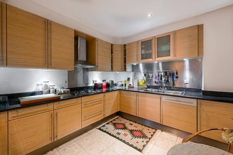 2 bedroom flat for sale, Artillery Mansions, Victoria, London, SW1H