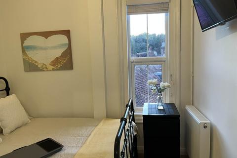 undefined, High Street, Godalming GU7