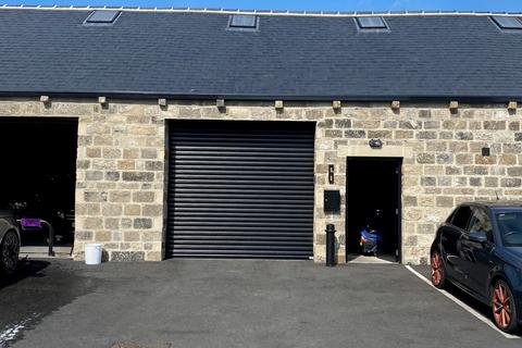 Industrial unit to rent, Kirk Ln Yeadon LS19 7LX