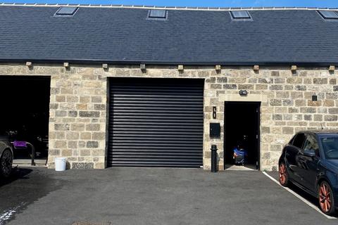 Industrial unit to rent, Kirk Ln Yeadon LS19 7LX