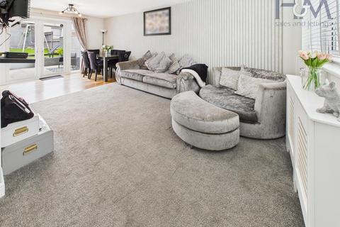 17 Broadview, Stevenage, SG1 3TS