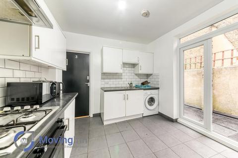 undefined, Werndee Road, London, SE25 5LB