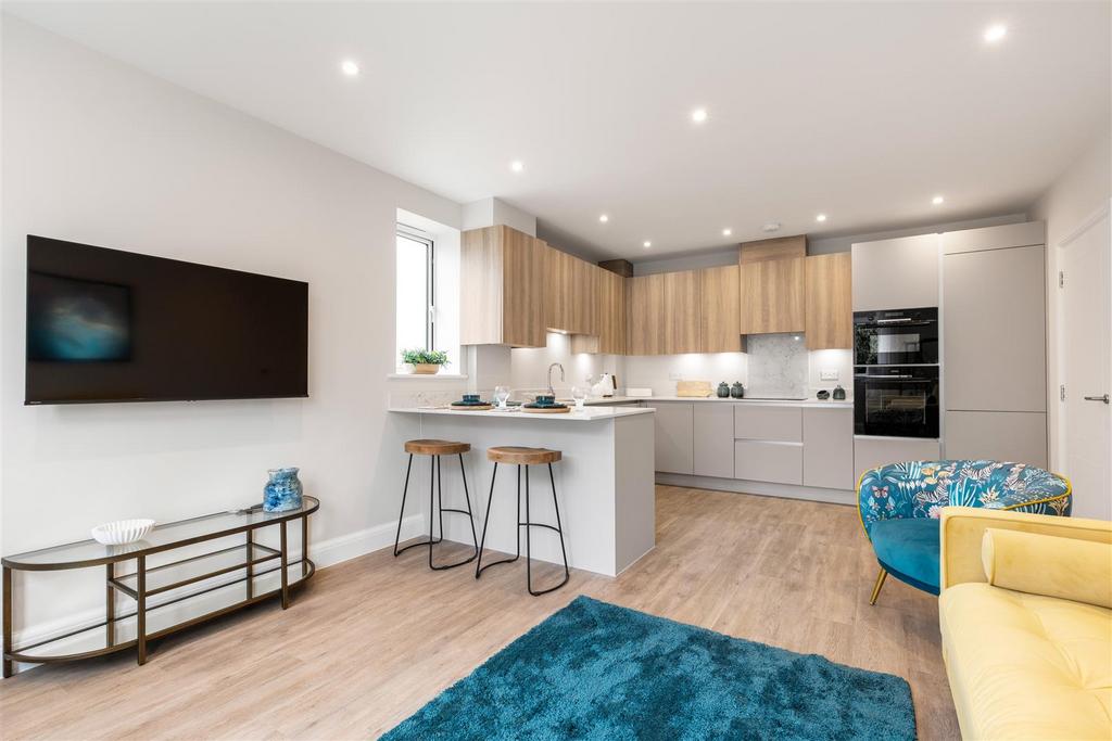 5 Mc Laren Court, 1 Cobham Road, KT22  9 AU-20.jpg